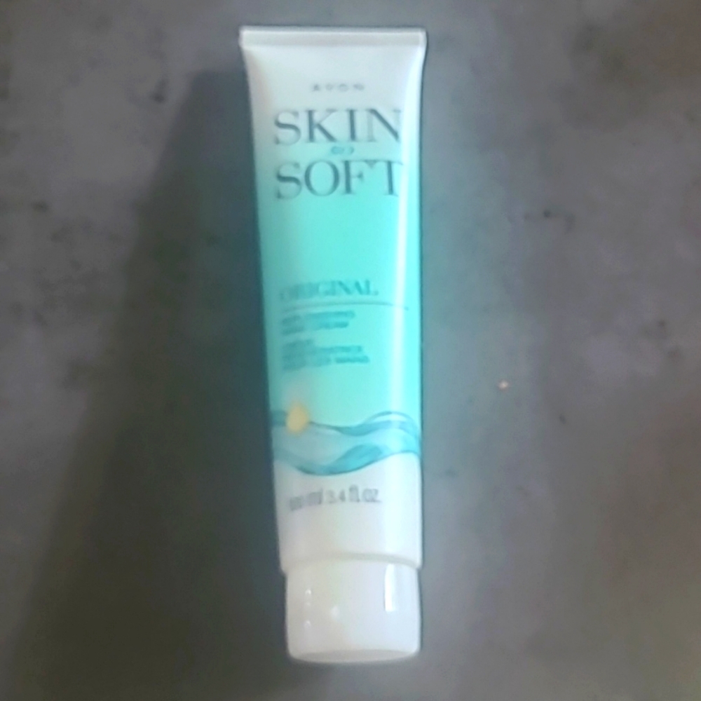 Avon Skin So Soft Replenishing